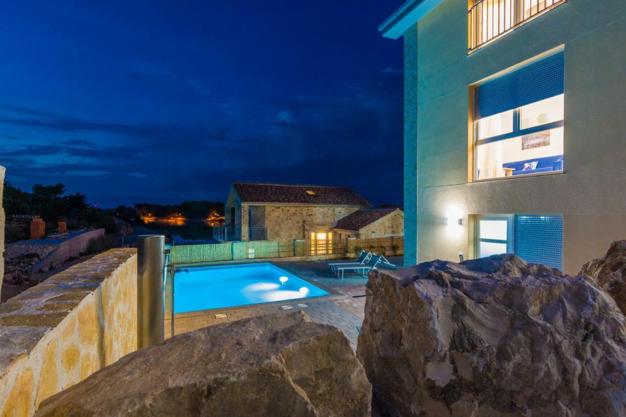 Apartamento Fabulous House B With Outdoor Pool Zaton  Exterior foto