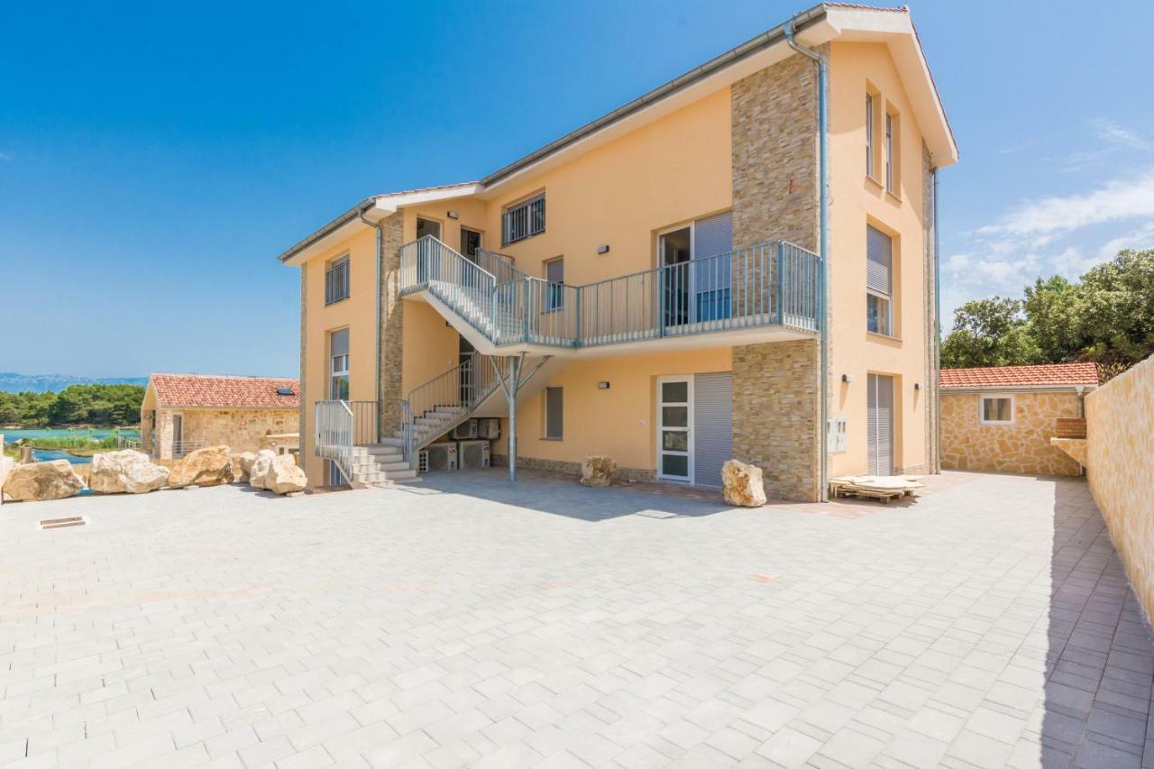 Apartamento Fabulous House B With Outdoor Pool Zaton  Exterior foto
