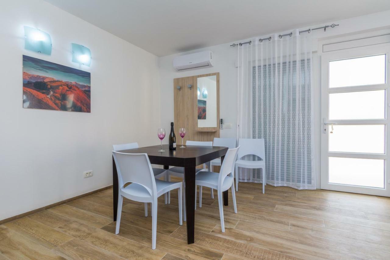 Apartamento Fabulous House B With Outdoor Pool Zaton  Exterior foto